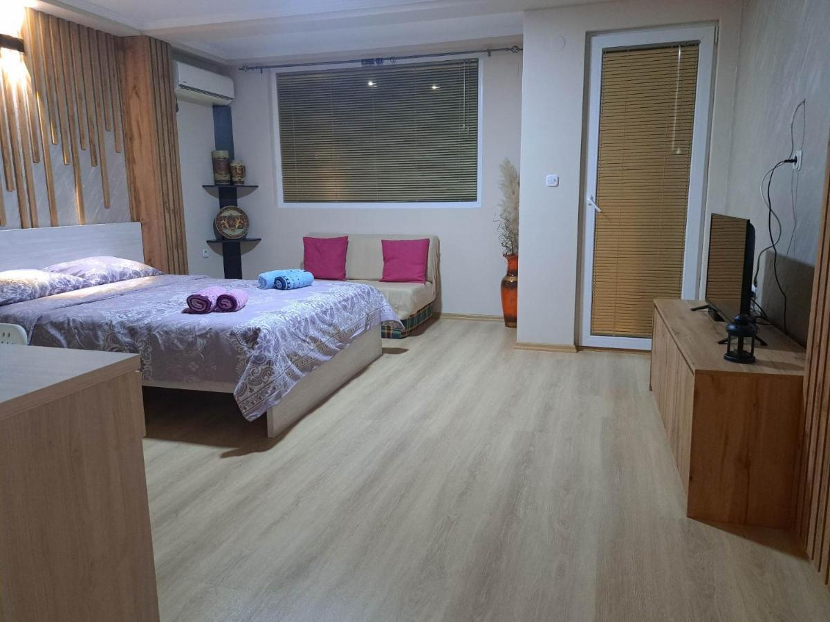 Villa Renessans Ochryda Zewnętrze zdjęcie